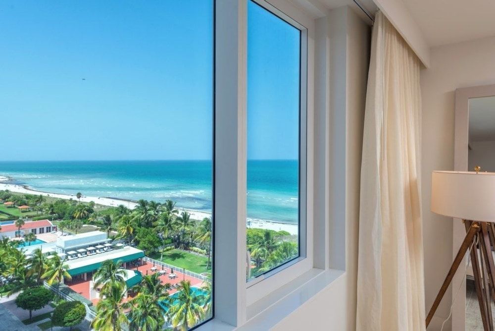 5 Star Hotel 2 2.5 Beachfront Unit 915 2 Bedroom Condo - photo 16
