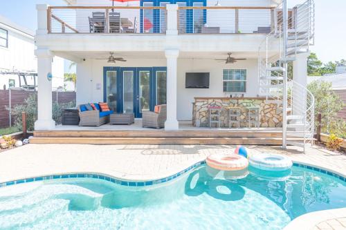 4BD 3BR Pool Paradise 1 mile from Beach & Downtown in Saint Augustine, United States