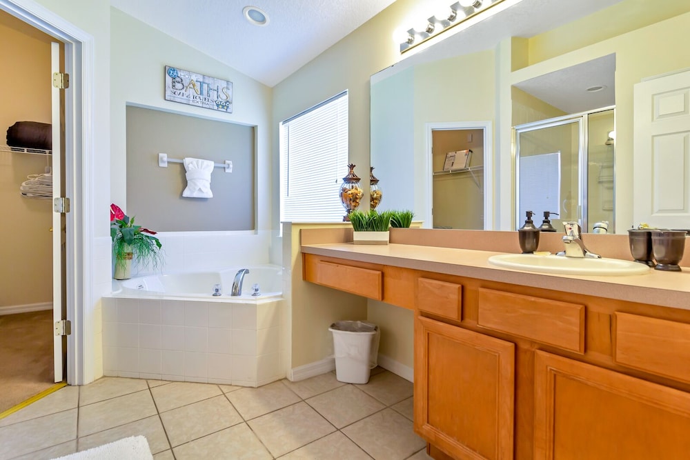 Aviana Resort Beautiful 4bd 3ba Villa #4940 - photo 24
