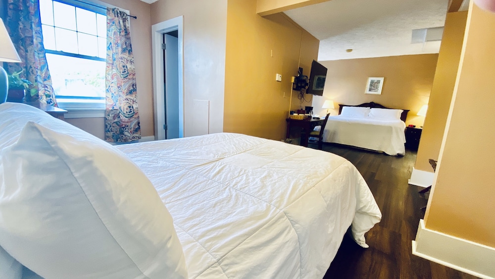 The Shawnee Inn and Golf Resort - photo 19