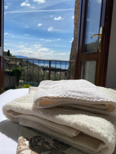 Agora' Home — 4-Star Luxury Hotel in Gardone Riviera, Italy