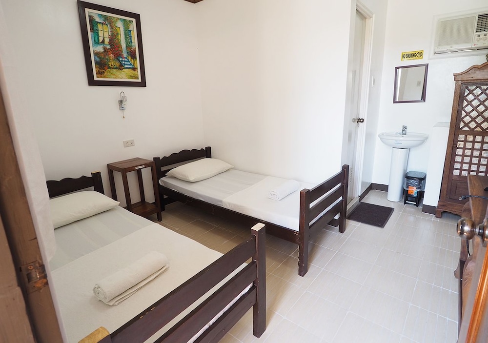 Balay Travel Lodge 10929983 — Paoay