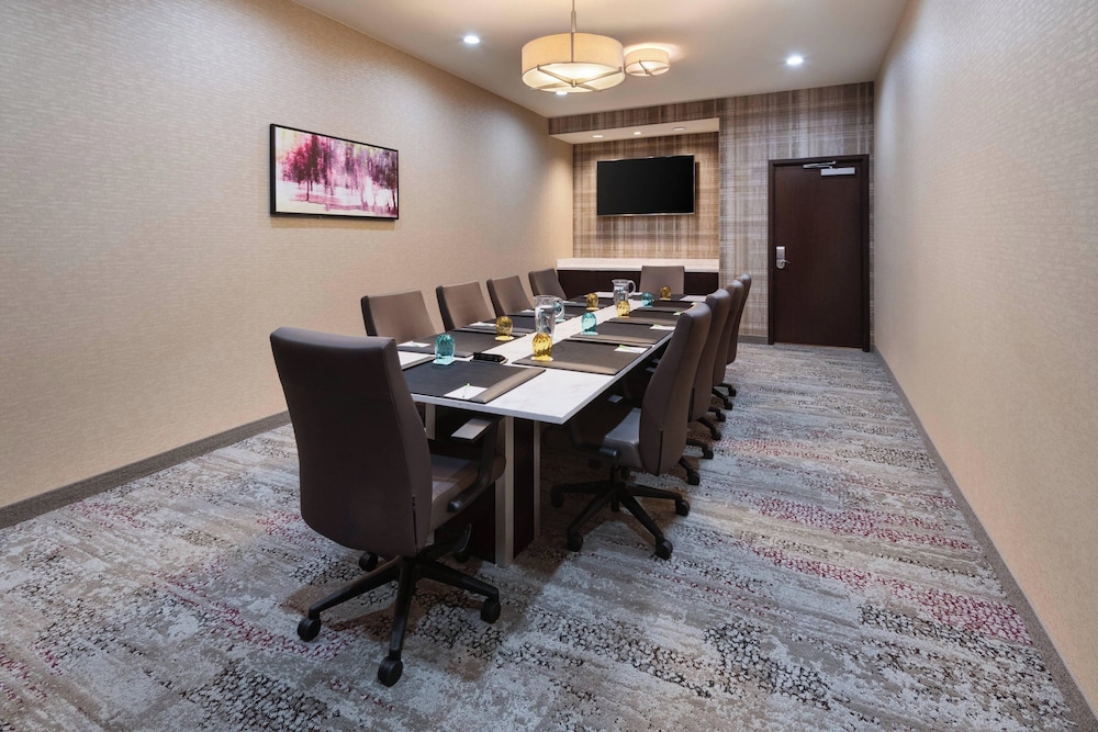 Courtyard by Marriott Pittsburgh Washington Meadow Lands - photo 37