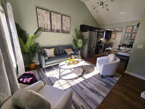 Hidden Paradise Athens in Athens, United States