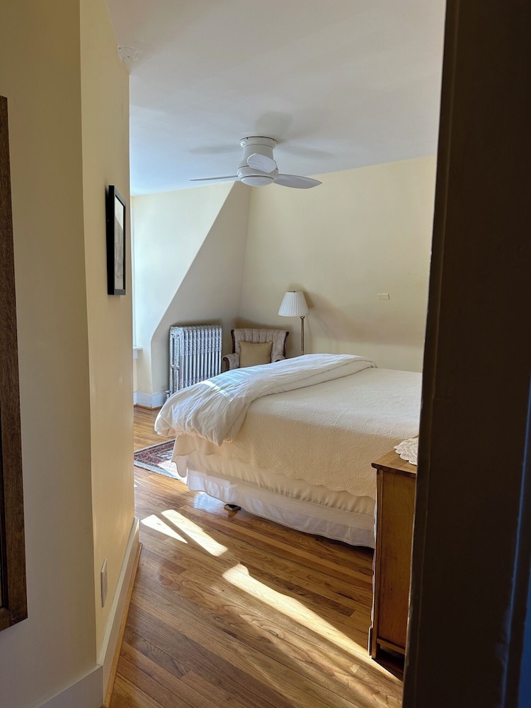 Gable House Bed and Breakfast Inn - photo 39