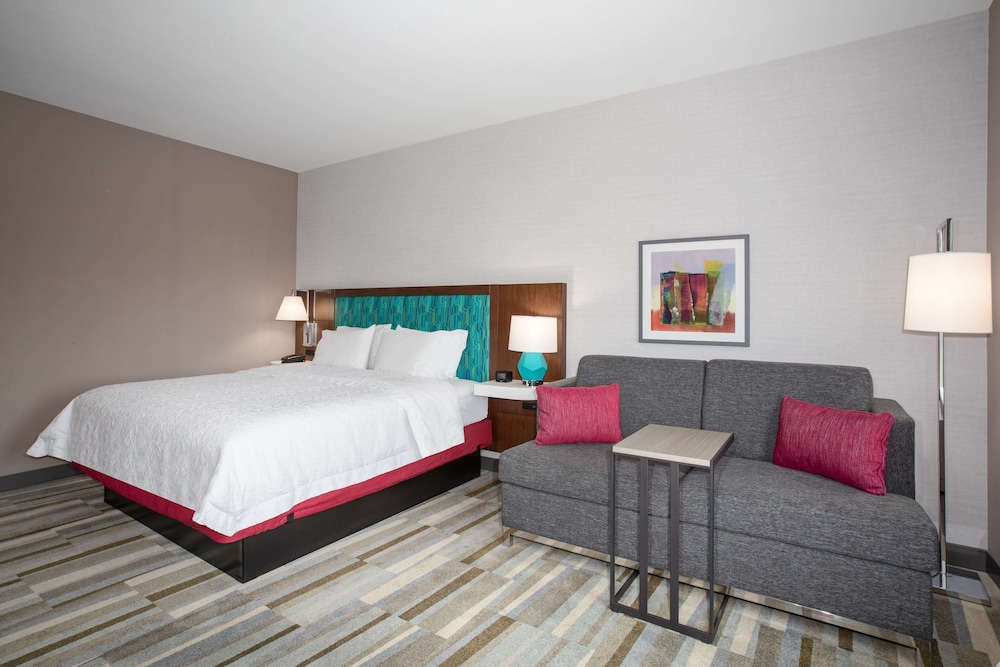 Hampton Inn & Suites Watsonville - photo 30