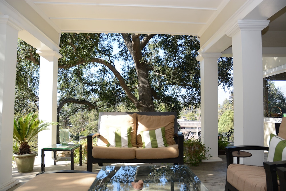 Arroyo Vista Inn - photo 44