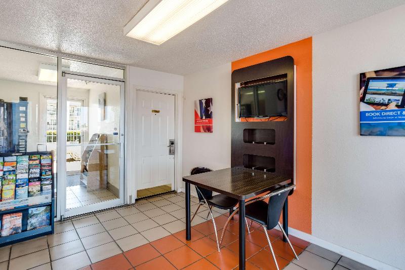 Motel6 Fayetteville AR - photo 21