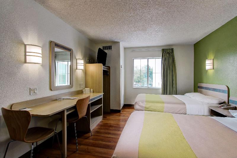 Super 8 by Wyndham Aurora East - photo 16