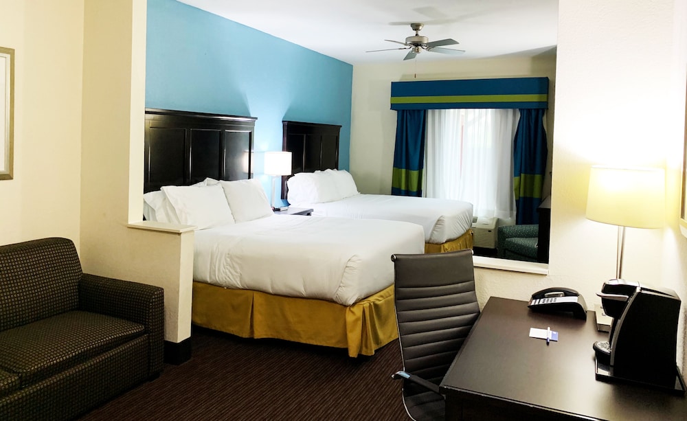 Holiday Inn Express Hotel & Suites Gainesville by IHG - photo 6