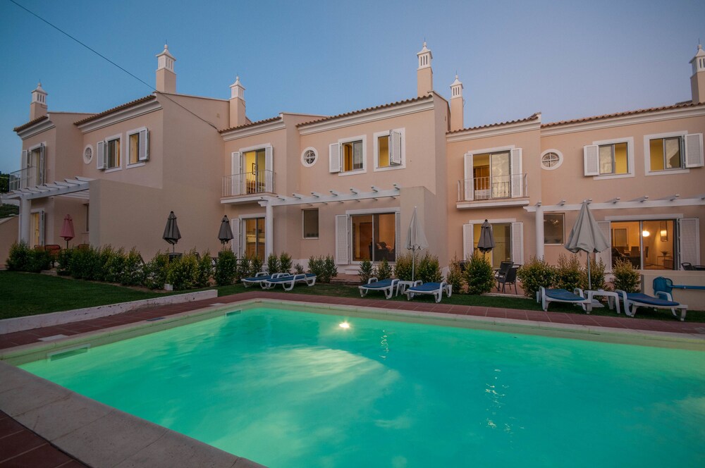 Boliqueime Villas — 4-Star Luxury Hotel in Boliqueime, Portugal