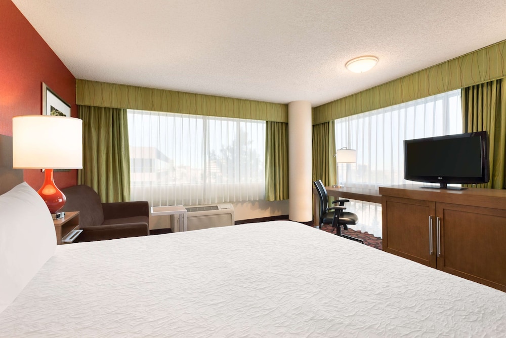 Hampton Inn Denver West Federal Center - photo 17