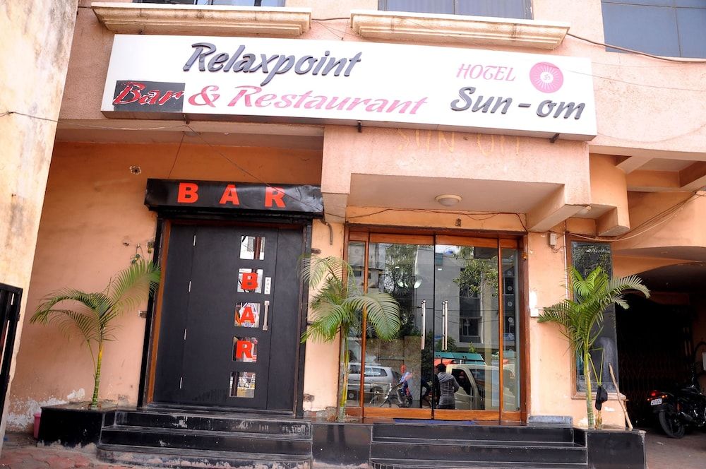 Hotel Sun Om in Raipur, India