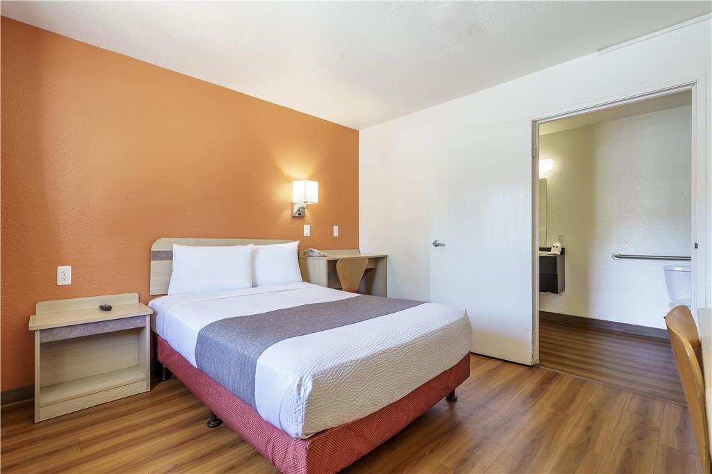 Motel 6 Fremont CA North - photo 12