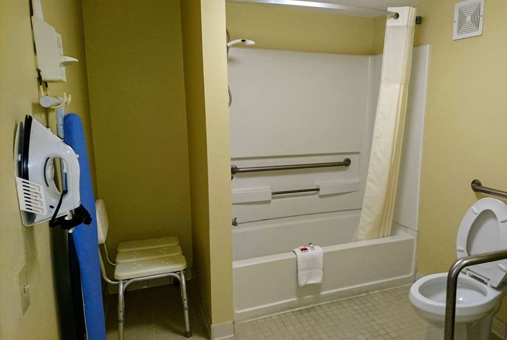 Travelodge by Wyndham Knoxville East - photo 3