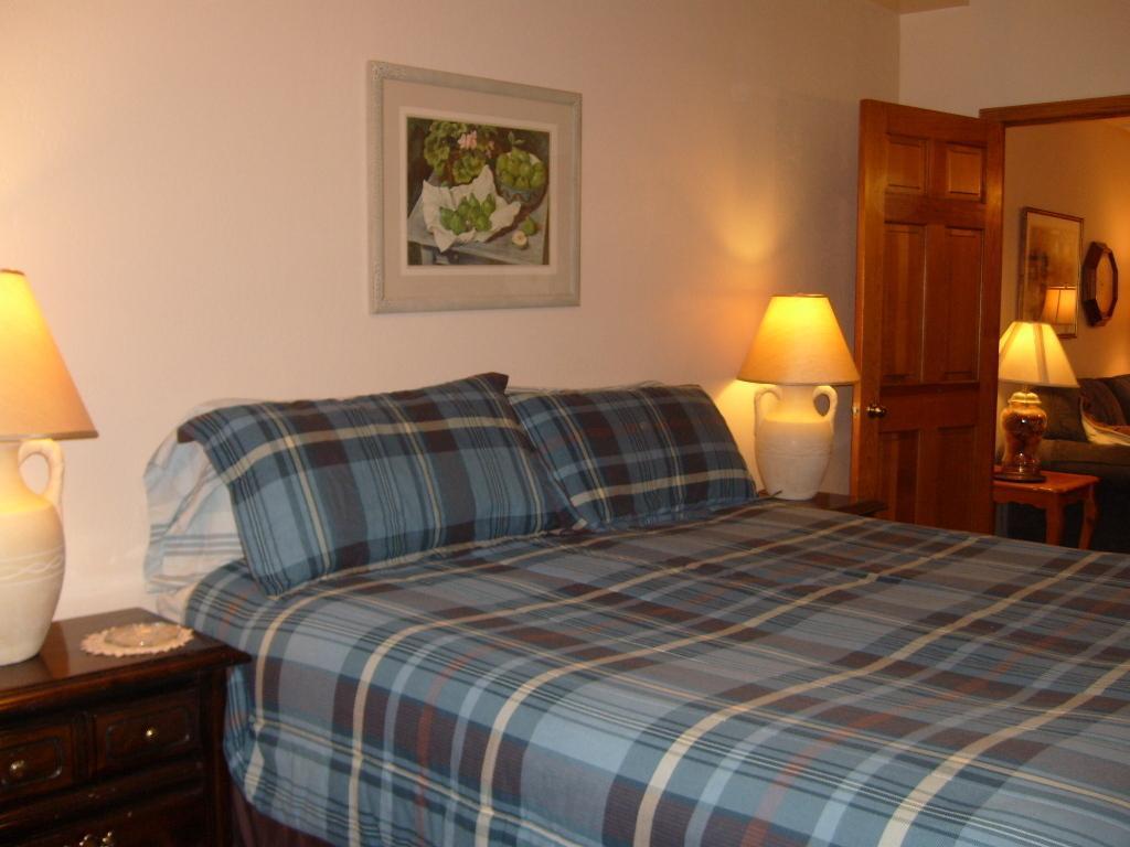 Julian Country Inn - photo 10