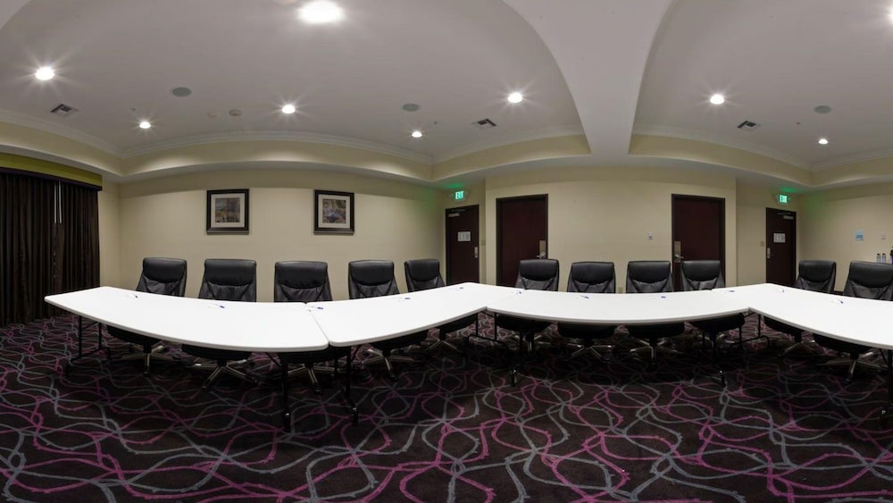 Holiday Inn Express Hotel & Suites Raceland Highway 90 by IHG - photo 36