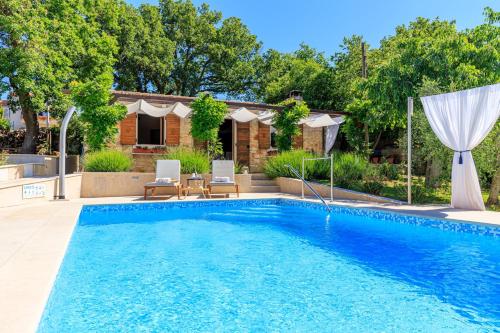 Villa Morena — 4-Star Luxury Hotel in Pula, Croatia
