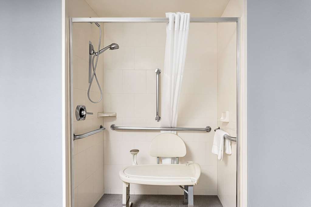 AmericInn by Wyndham Madison West - photo 18
