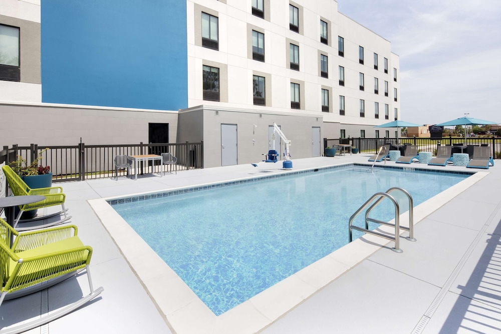 Hampton Inn & Suites D'Iberville Biloxi - photo 24