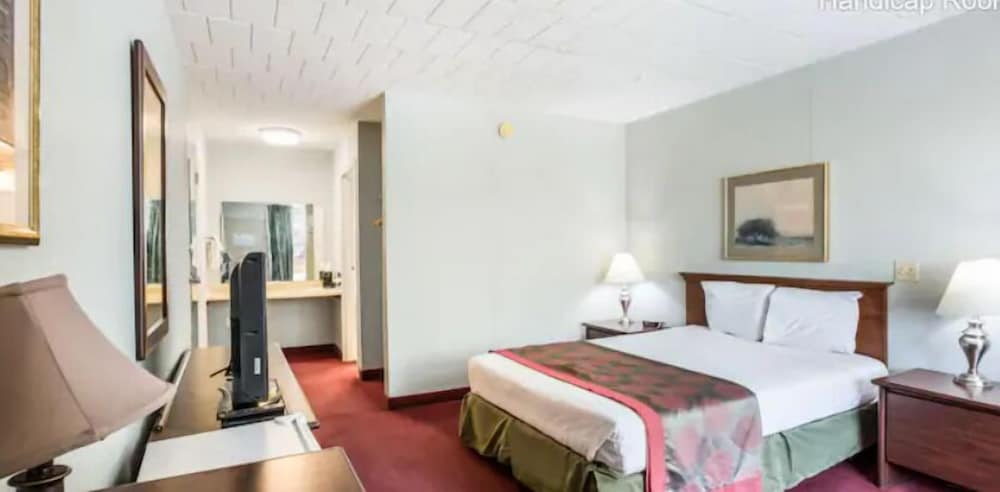 Red Carpet Inn Hazleton - photo 11