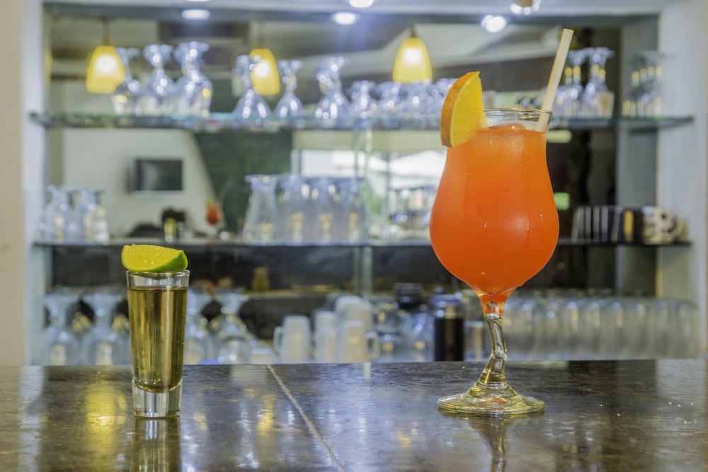 Hotel Bar