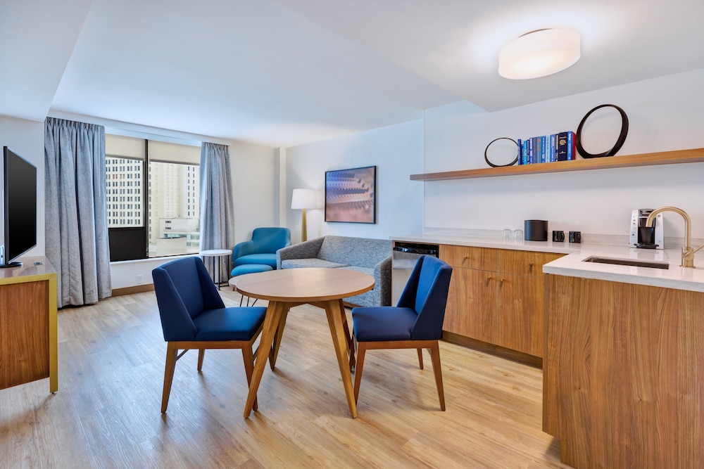Hotel Indigo Detroit Downtown by IHG - photo 48