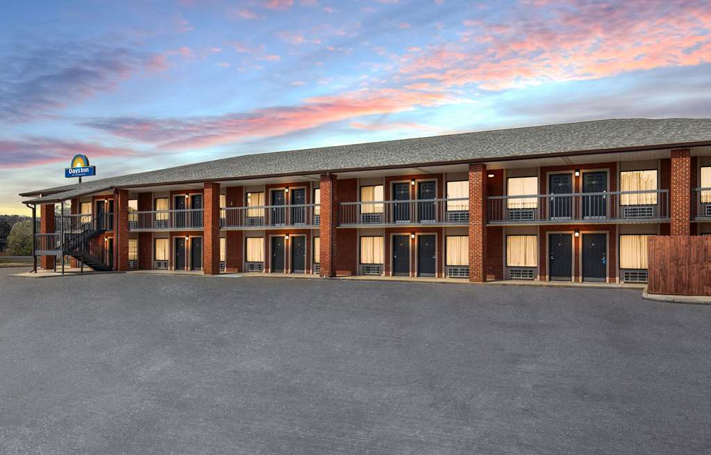 Days Inn by Wyndham Childersburg Sylacauga - photo 11
