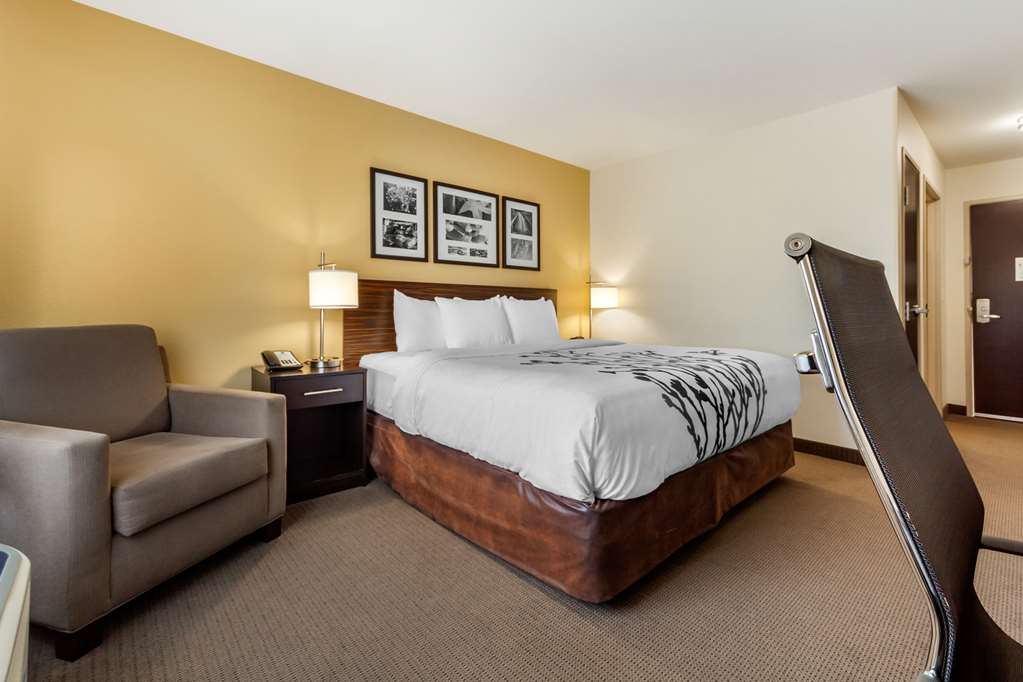 Sleep Inn & Suites Fargo Medical Center - photo 14