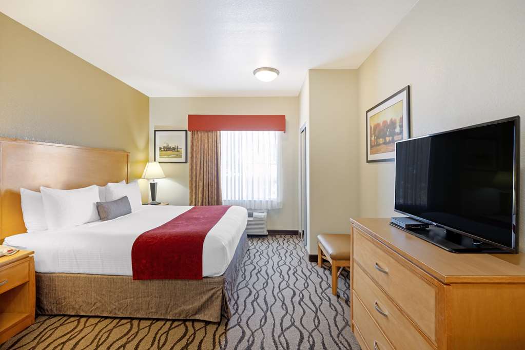 Best Western Plus Guymon Hotel & Suites - photo 21