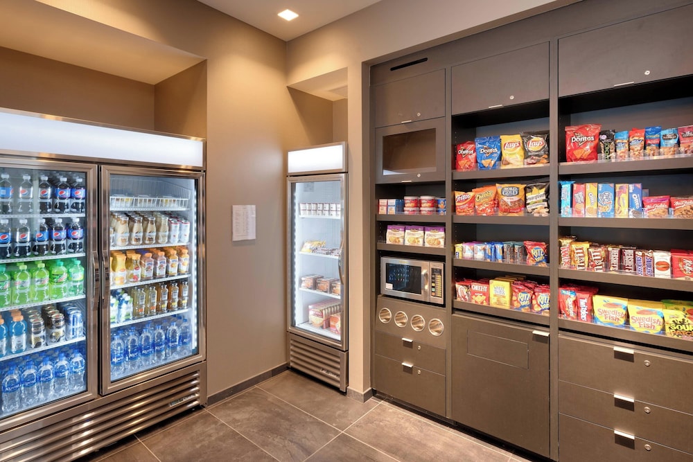 Courtyard by Marriott Los Angeles LAX Hawthorne - photo 24