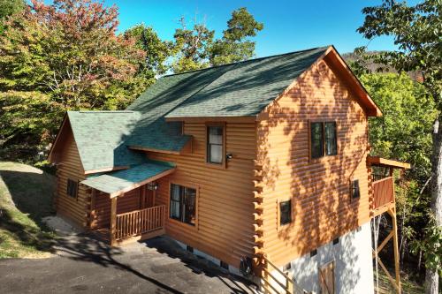 Smoky Mountain Splendor - last minute hotel in Sevierville