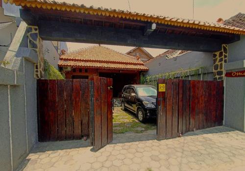 Omah Adem Homestay — 4-Star Luxury Hotel in Yogyakarta, Indonesia