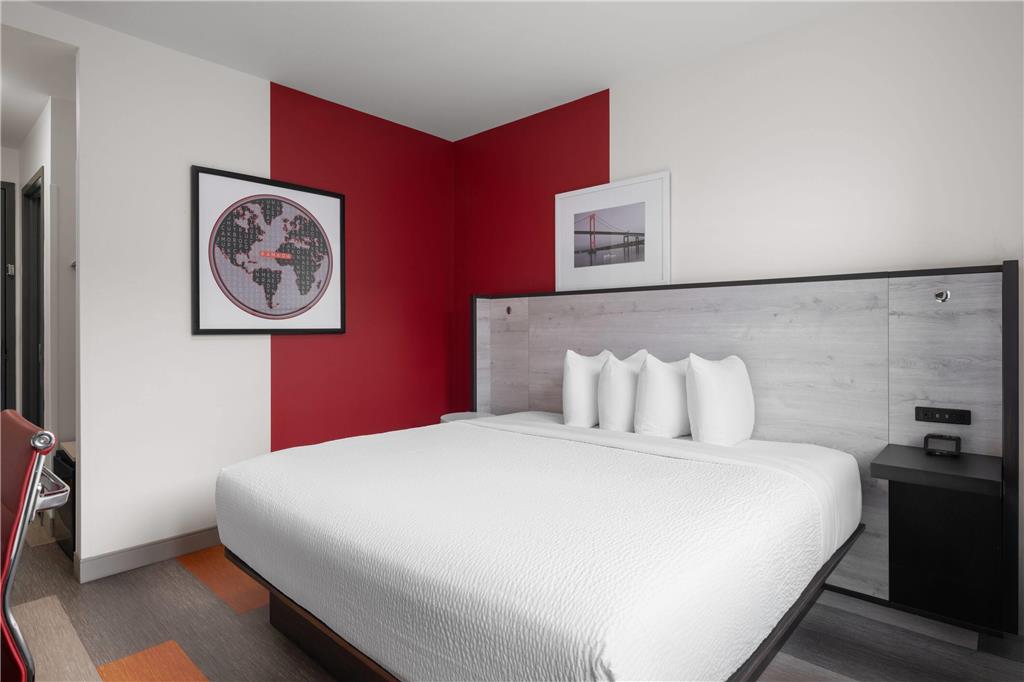 Ramada by Wyndham Brooklyn Near Flatbush - photo 14