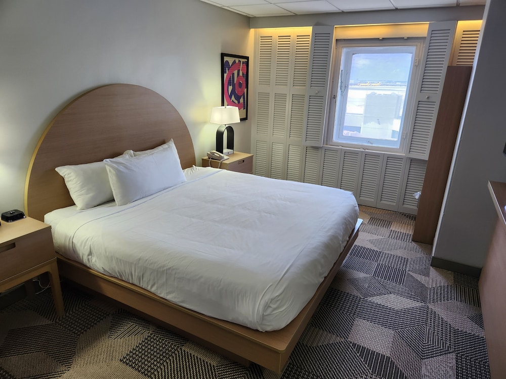 Miami International Airport Hotel - photo 6