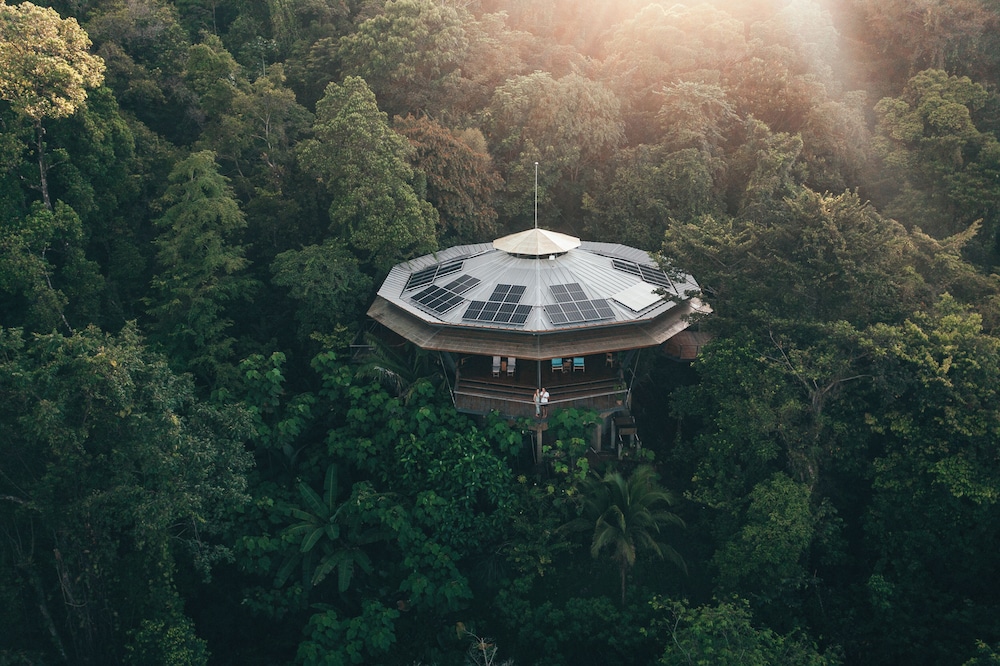 La Loma Jungle Lodge — 4-Star Luxury Hotel in Bastimentos, Panama