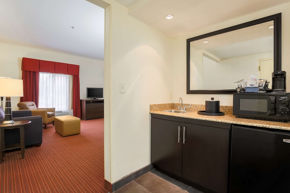 Hampton Inn Champaign Urbana - photo 35