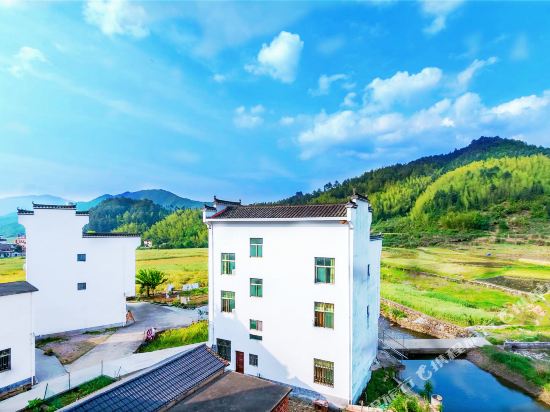 Afeng Inn - carbon neutral hotel in Wuyuan