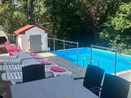 Sanleon - carbon neutral hotel in Bribir