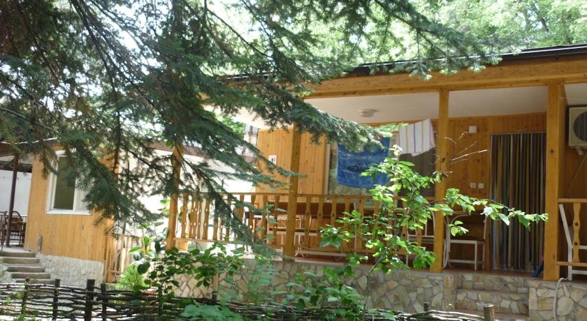 Nimpha Bungalows - carbon neutral hotel in Varna