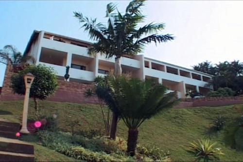 Sunrise Beach Resort — hotel in Amanzimtoti