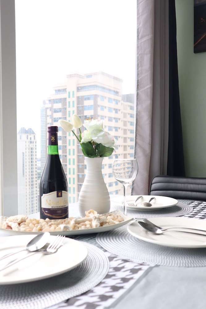 Cool Suites - carbon neutral hotel in Manila