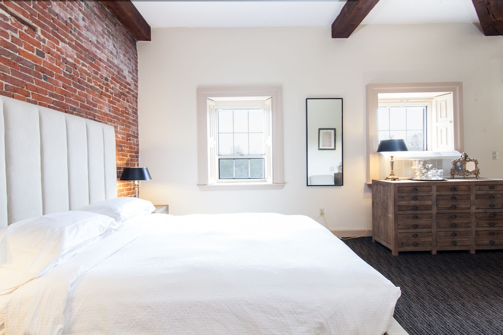 Garrison Inn Boutique Hotel - photo 21