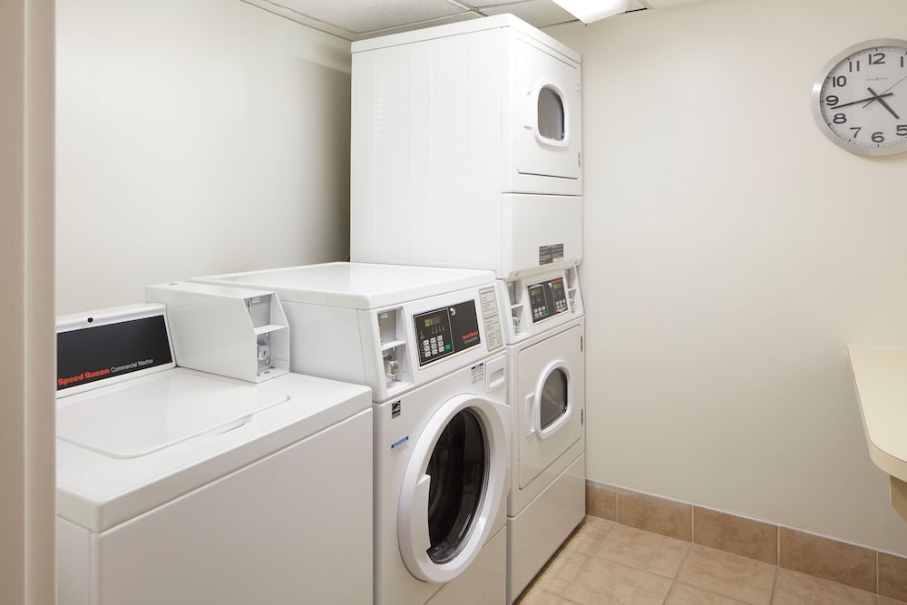Residence Inn by Marriott Arlington at Rosslyn - photo 16