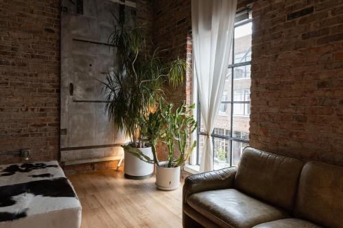 Hotel No Vacancy - photo 22