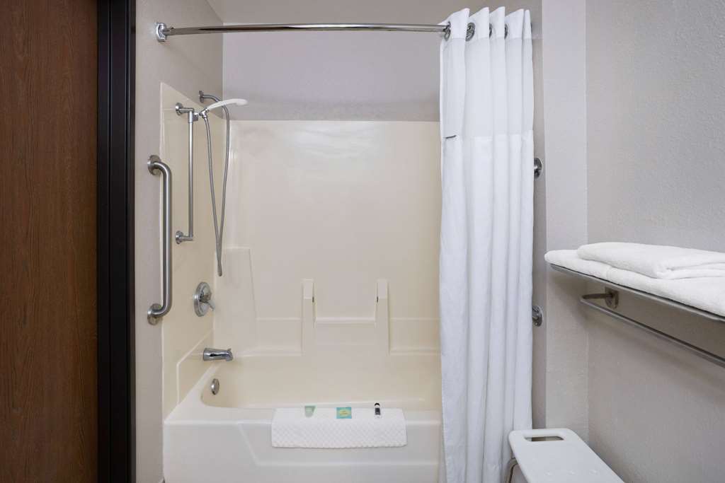 Baymont by Wyndham Beloit - photo 30