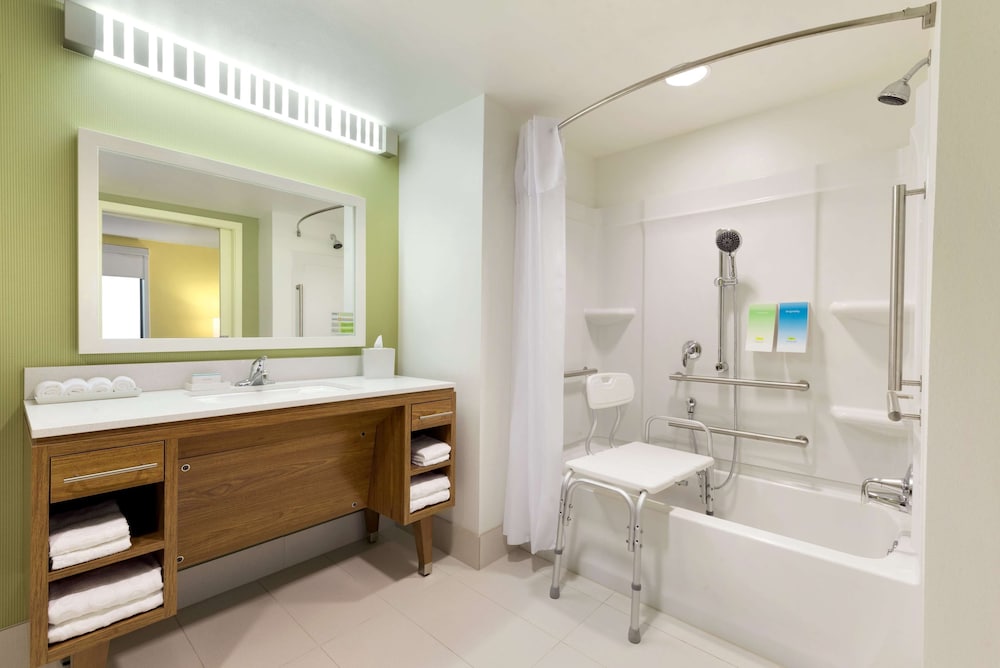 Home2 Suites by Hilton La Crosse - photo 12