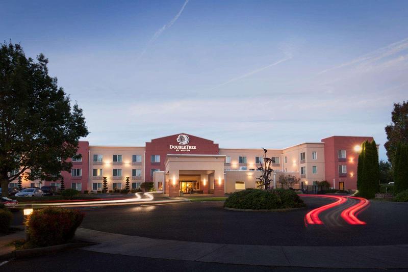 DoubleTree by Hilton Hotel Vancouver - featured photo