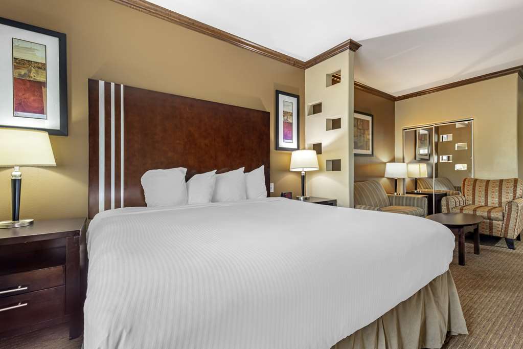 Best Western Plus Texoma Hotel & Suites - photo 16