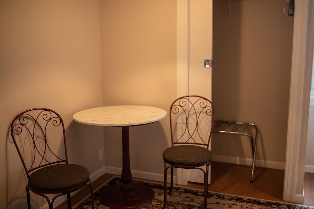 Fountainview Inn - photo 50